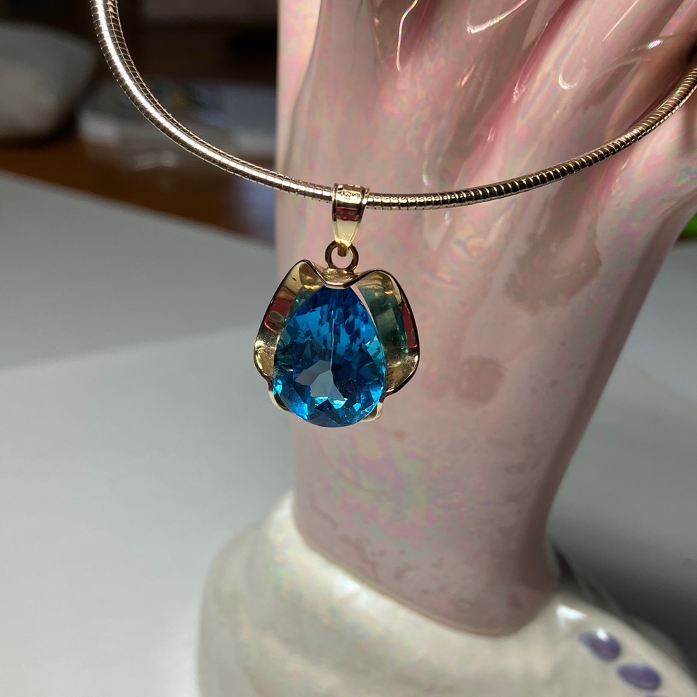 Blue Topaz Pendant in Hand Crafted 14k Gold Setting